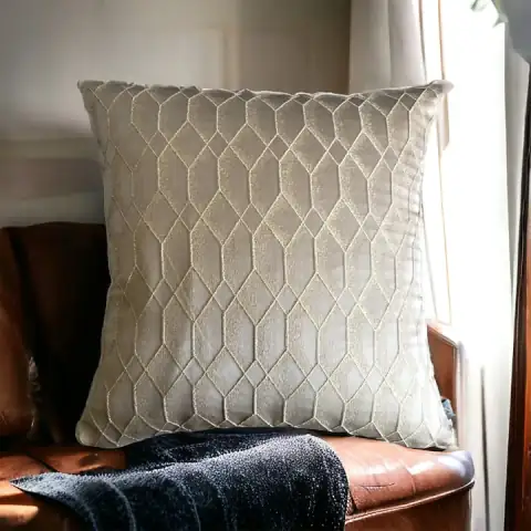 Pearl Lattice