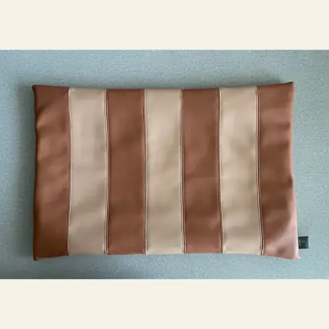 Saddle Panel